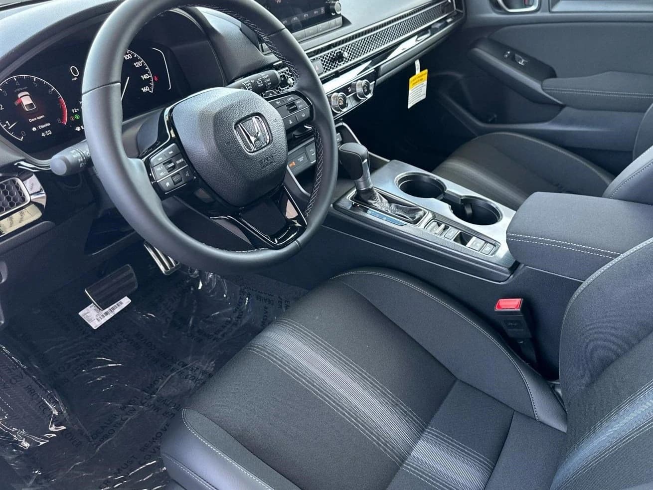 Honda Civic Hatchback Sport CVT 2026 — side view