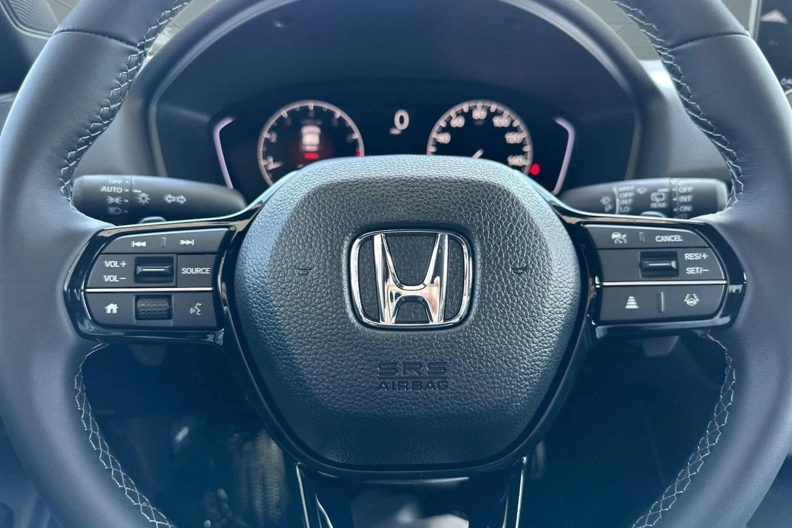 Honda Civic Hatchback Sport CVT 2026 — side view
