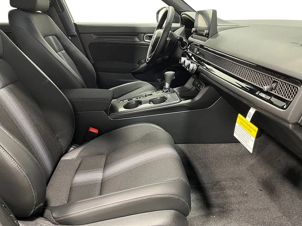 Honda Civic Hatchback Sport CVT 2026 — side view