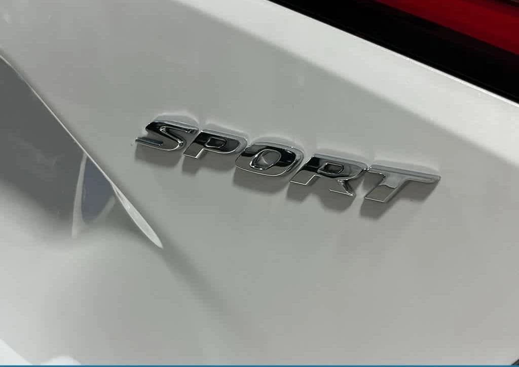Honda Civic Hatchback Sport CVT 2026 — side view