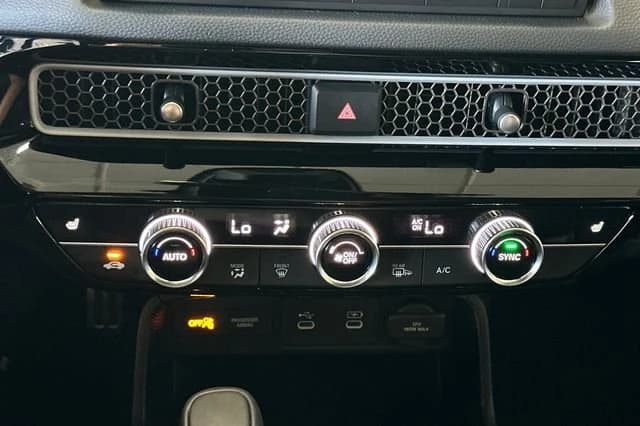 Honda Civic Hatchback Hybrid Sport CVT 2026 — side view