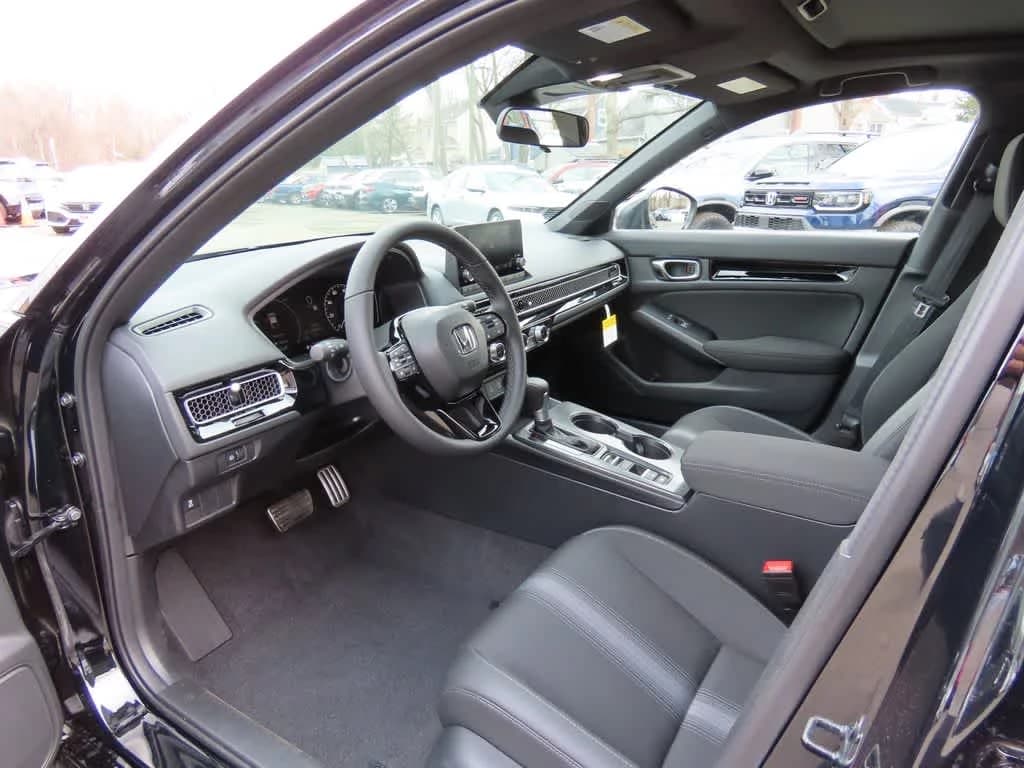 Honda Civic Hatchback Hybrid Sport CVT 2026 — side view