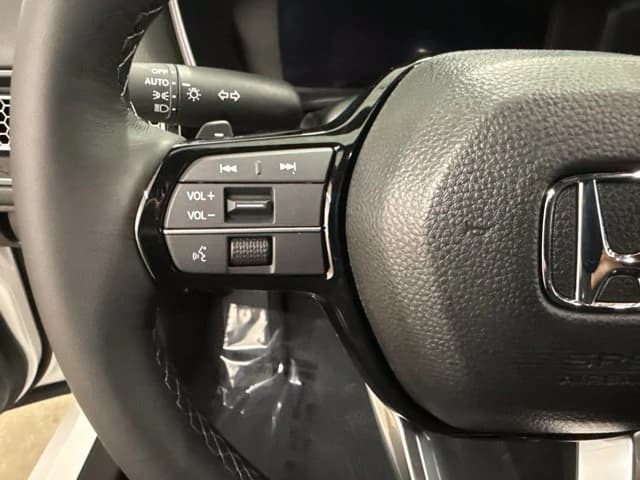 Honda Civic Hatchback Hybrid Sport Touring CVT 2026 — side view