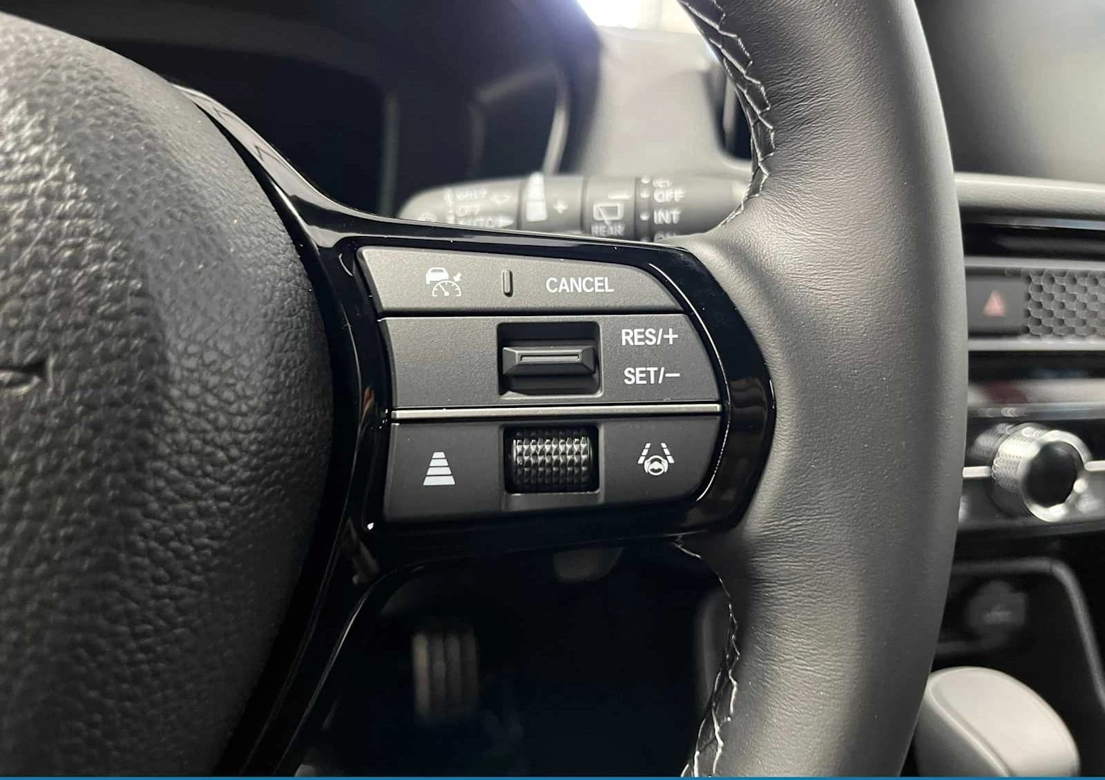 Honda Civic Hatchback Hybrid Sport Touring CVT 2026 — side view