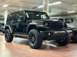 Jeep Wrangler Willys 4 Door 4x4 2025 — side view