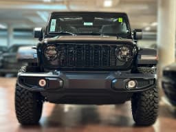 Jeep Wrangler Willys 4 Door 4x4 2025 — side view