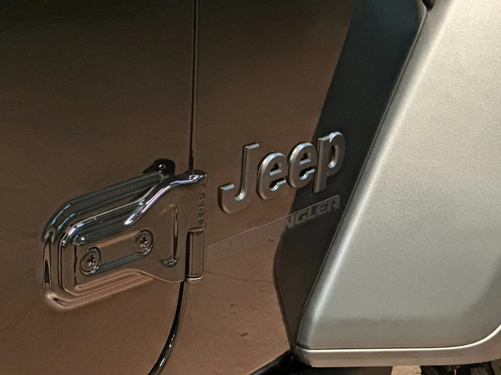 Jeep Wrangler Willys 4 Door 4x4 2025 — side view