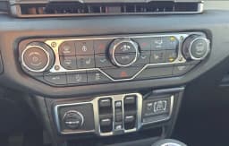 Jeep Wrangler California Edition 4 Door 4x4 2026 — side view