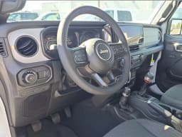Jeep Wrangler California Edition 4 Door 4x4 2026 — side view