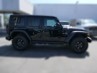 Jeep Wrangler Willys 4 Door 4x4