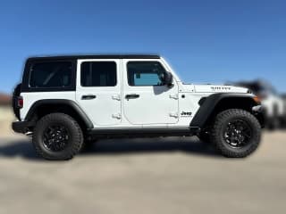 Jeep Wrangler Willys 4 Door 4x4