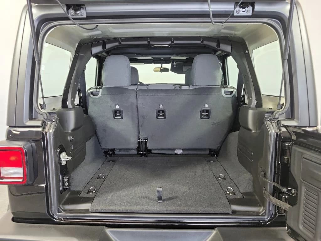 Jeep Wrangler Sport 4 Door 4x4 2026 — side view