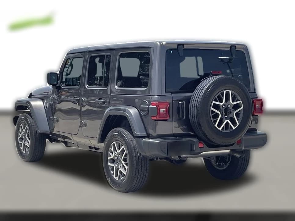 Jeep Wrangler Sahara 4 Door 4x4 2025 — side view