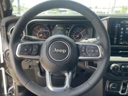 Jeep Wrangler Sahara 4 Door 4x4 2025 — side view