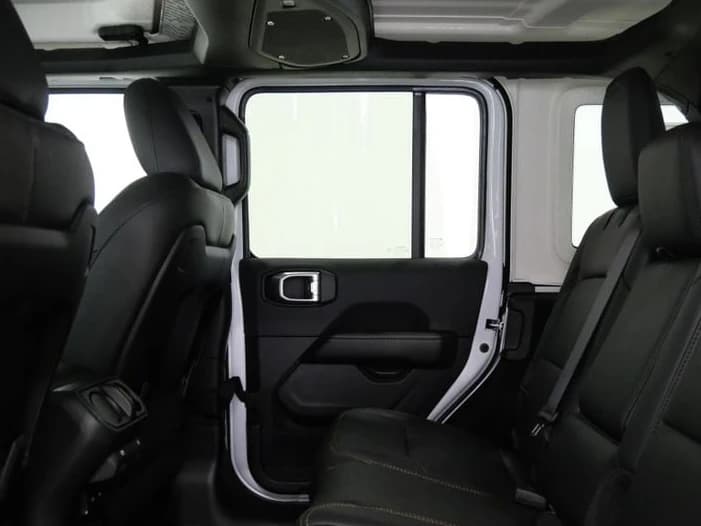 Jeep Wrangler Sahara 4 Door 4x4 2026 — side view