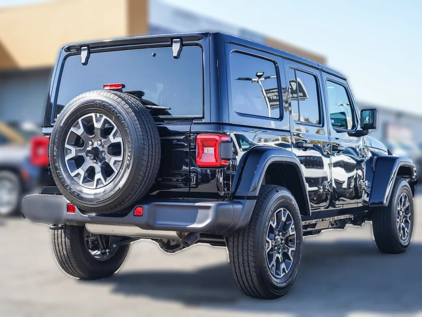 Jeep Wrangler Sahara 4 Door 4x4 2025 — side view