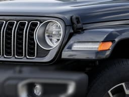 Jeep Wrangler Sahara 4 Door 4x4 2025 — side view