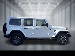 Jeep Wrangler Sahara 4 Door 4x4 2026 — side view