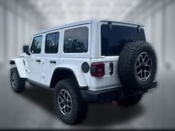 Jeep Wrangler Rubicon 4 Door 4x4 2026 — side view