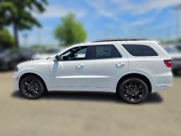 Dodge Durango GT AWD 2026 — side view