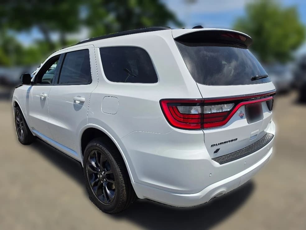 Dodge Durango GT AWD 2026 — side view
