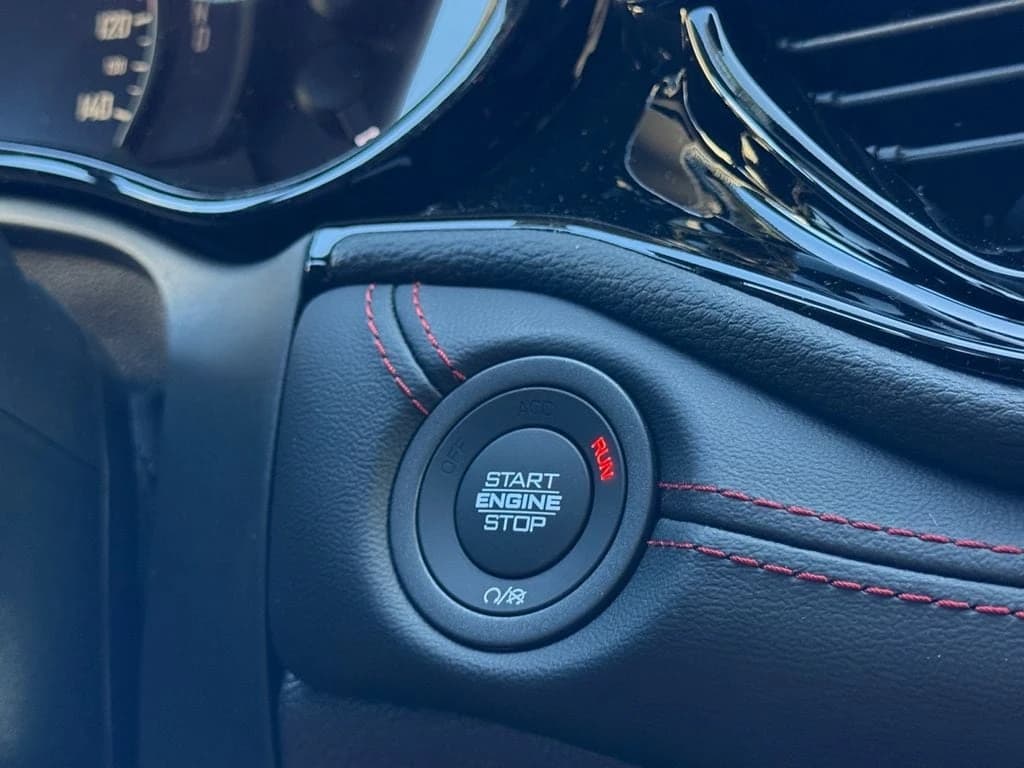 Dodge Durango GT AWD 2026 — side view