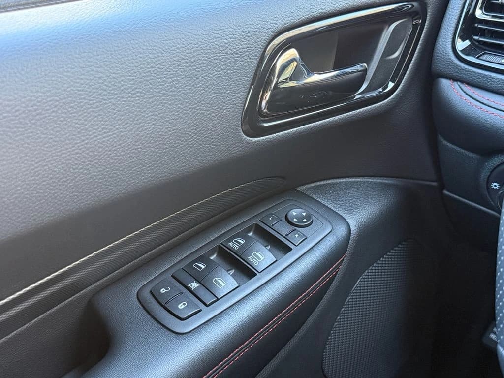 Dodge Durango GT AWD 2026 — side view