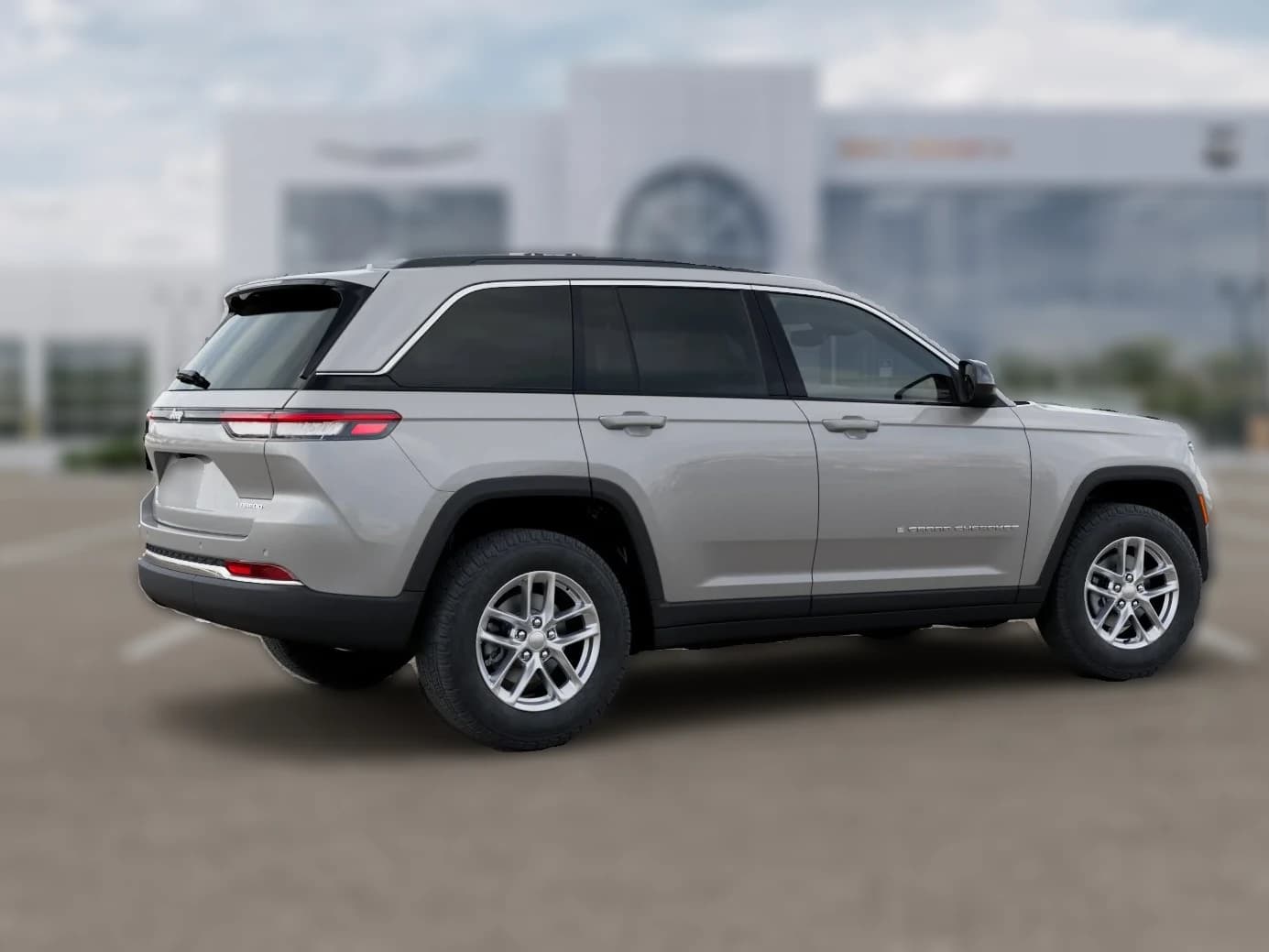 Jeep Grand Cherokee Laredo X 4x2 2026 — side view