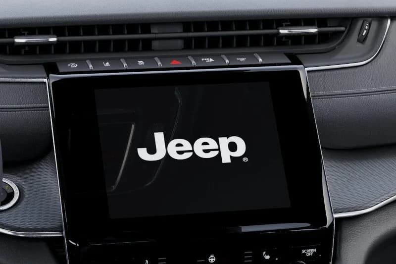 Jeep Grand Cherokee Laredo X 4x2 2026 — side view