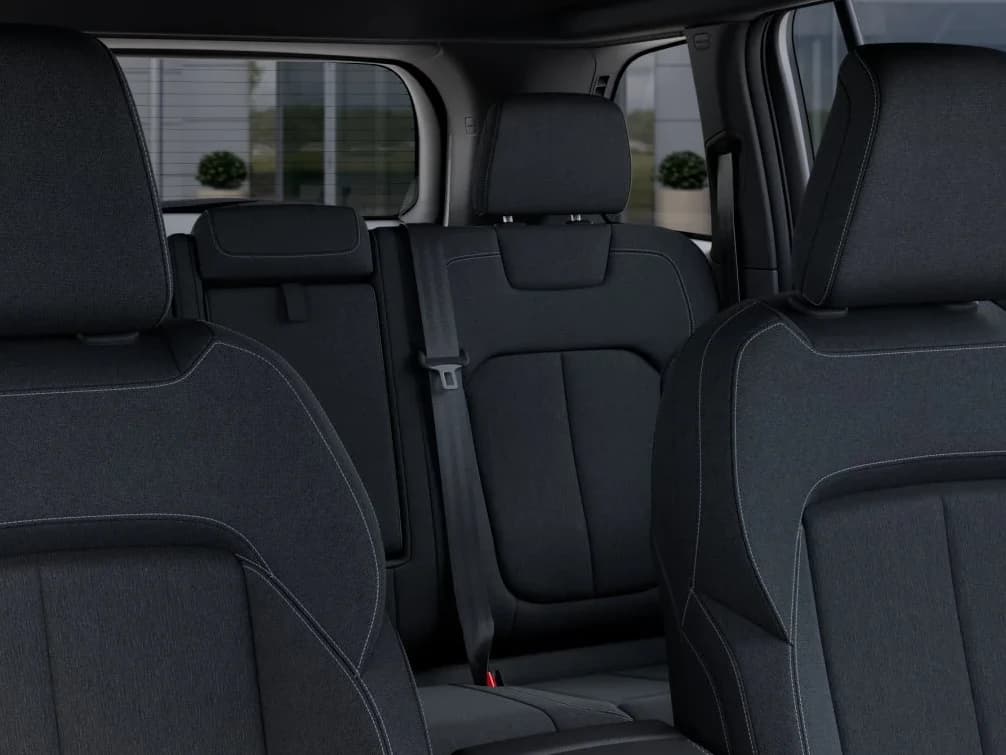 Jeep Grand Cherokee Laredo X 4x2 2026 — side view
