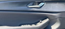 Jeep Grand Cherokee Laredo 4x2 2026 — side view