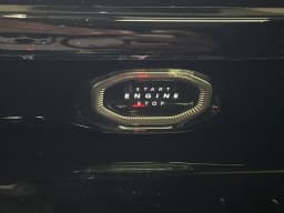 Jeep Grand Cherokee Limited 4x2 2026 — side view