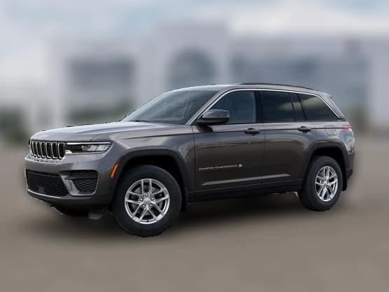 Jeep Grand Cherokee Laredo X 4x4 2026 — side view