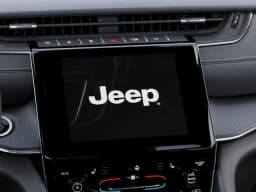 Jeep Grand Cherokee Laredo X 4x4 2026 — side view