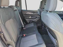 Jeep Grand Cherokee Laredo X 4x4 2026 — side view