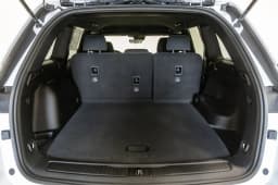 Jeep Grand Cherokee Laredo 4x4 2026 — side view