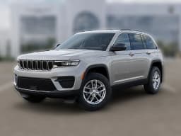 Jeep Grand Cherokee Laredo 4x4 2026 — side view