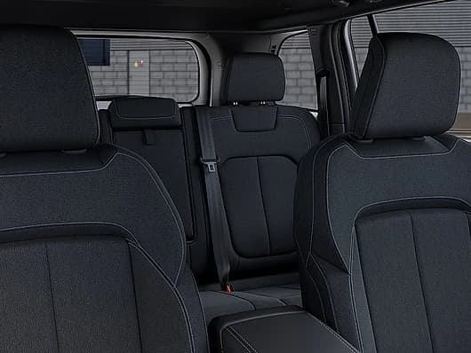Jeep Grand Cherokee Laredo 4x4 2026 — side view