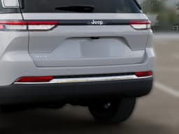 Jeep Grand Cherokee Laredo X 4x4 2026 — side view