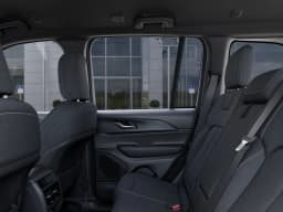 Jeep Grand Cherokee Laredo X 4x4 2026 — side view
