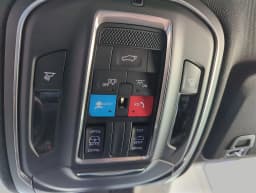 Jeep Grand Cherokee Laredo X 4x4 2026 — side view