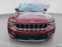 Jeep Grand Cherokee Laredo X 4x4 2026 — side view