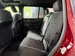 Jeep Grand Cherokee Laredo X 4x4 2026 — side view