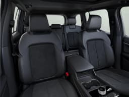 Jeep Grand Cherokee Laredo Altitude 4x4 2026 — side view