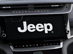 Jeep Grand Cherokee Laredo Altitude 4x4 2026 — side view