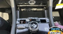 Jeep Grand Cherokee Laredo Altitude 4x4 2026 — side view