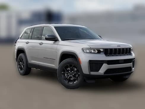 Jeep Grand Cherokee Laredo Altitude 4x4 2026 — side view