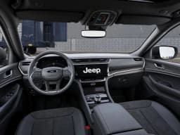 Jeep Grand Cherokee Laredo Altitude 4x4 2026 — side view