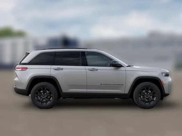 Jeep Grand Cherokee Laredo Altitude 4x4 2026 — side view
