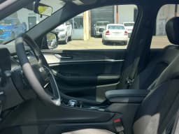 Jeep Grand Cherokee Laredo Altitude 4x4 2026 — side view